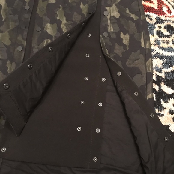 BCBG Runway Camo skirt - Picture 5 of 8